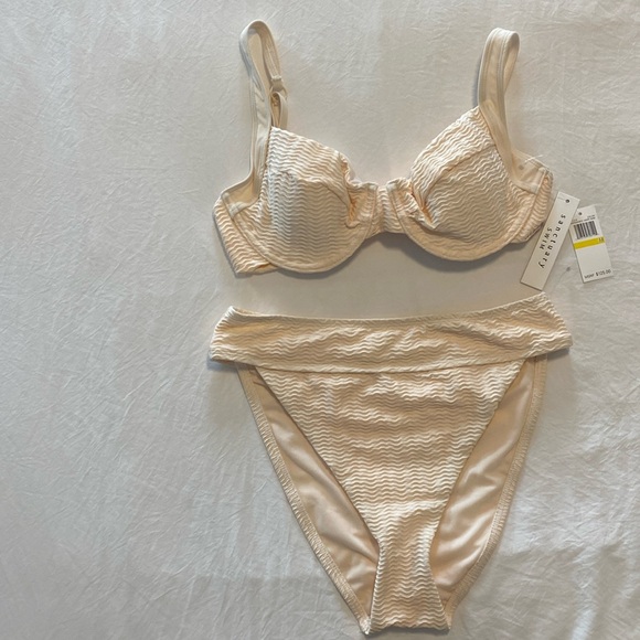 Sanctuary Swim Suit - Picture 1 of 4